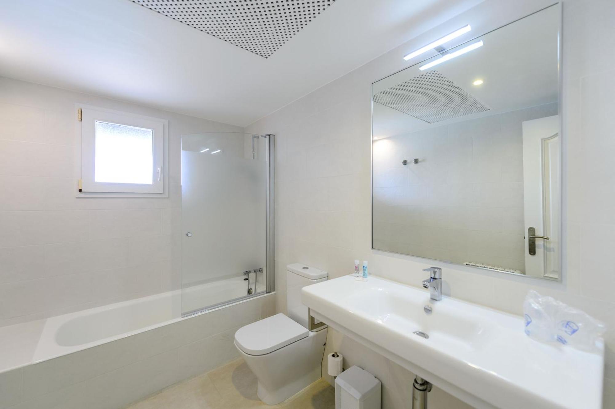 Lili Apartments Puerto de Sóller Rum bild